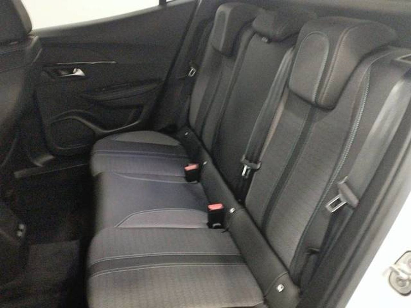 Peugeot 2008 BlueHDi 110 Allure Pack 81 kW (110 CV)