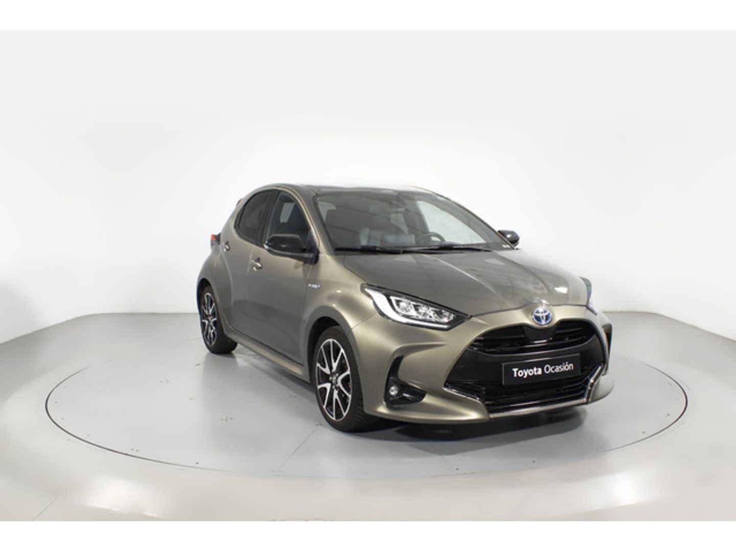 Toyota Yaris 120H Style 85 kW (116 CV) Marrón Compact