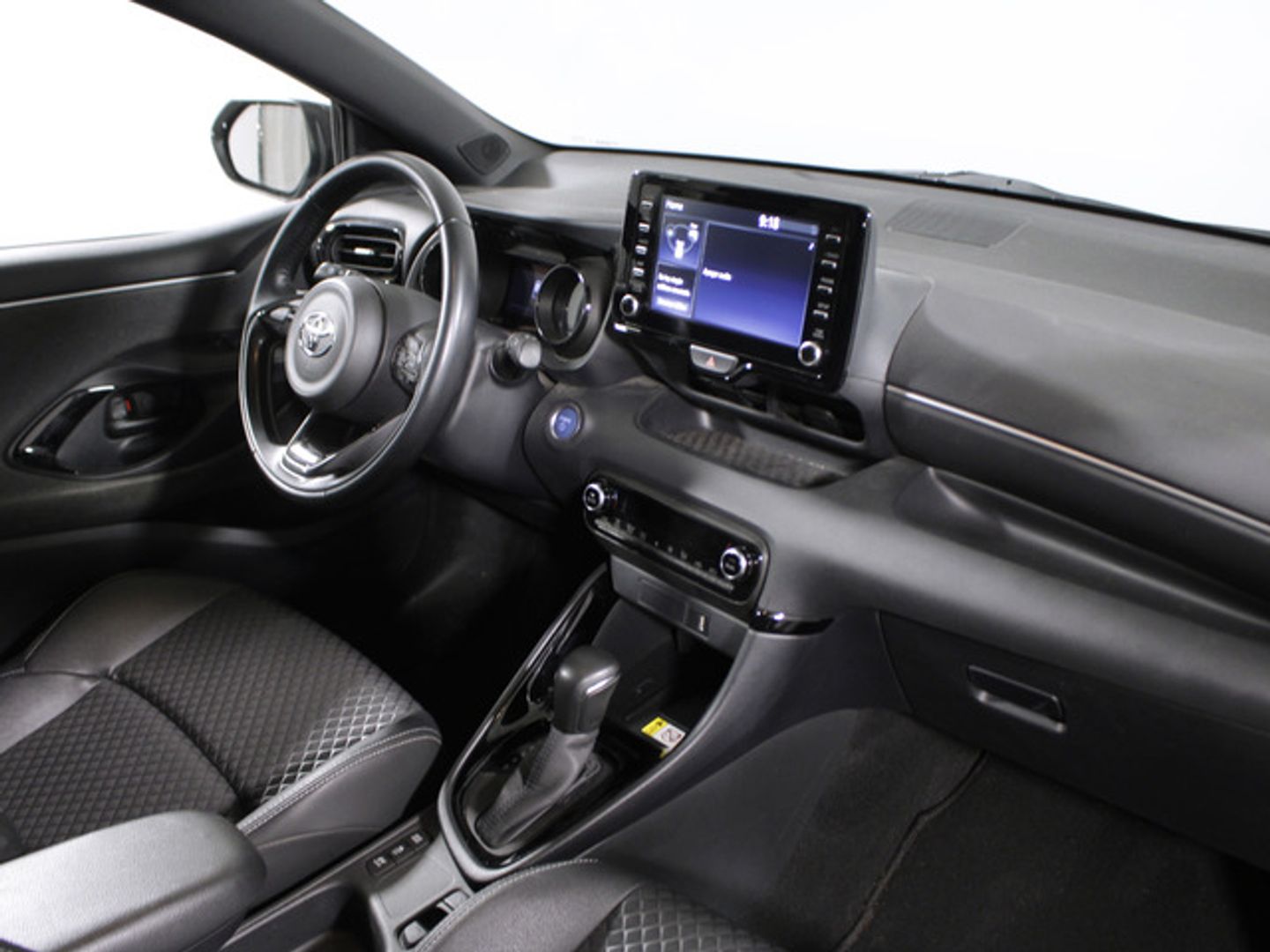 Toyota Yaris 120H Style 85 kW (116 CV)