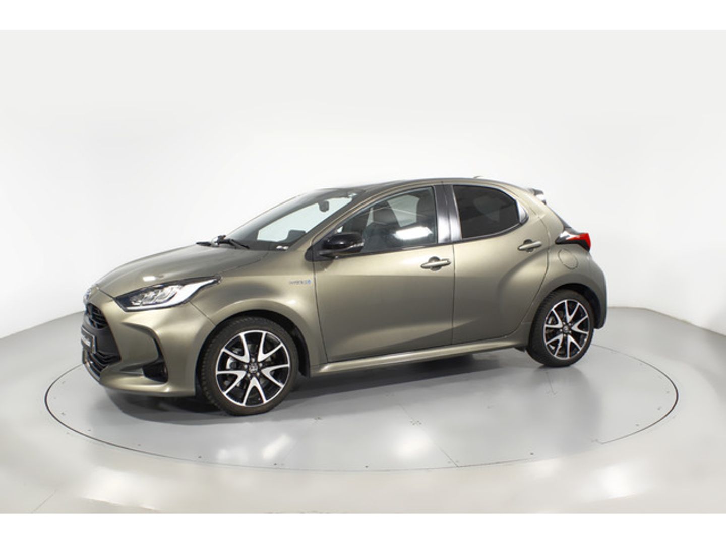 Toyota Yaris 120H Style 85 kW (116 CV)