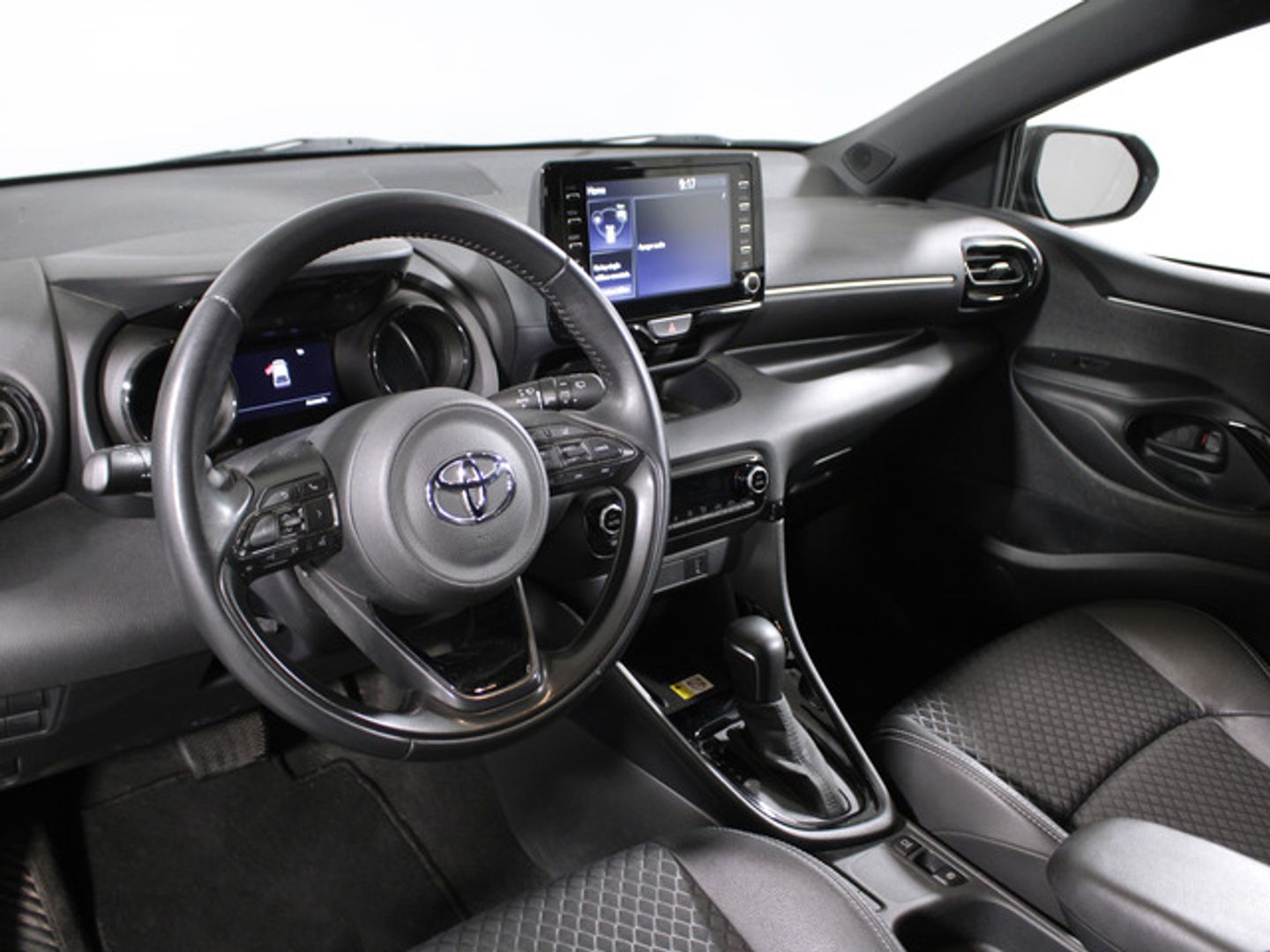 Toyota Yaris 120H Style 85 kW (116 CV)