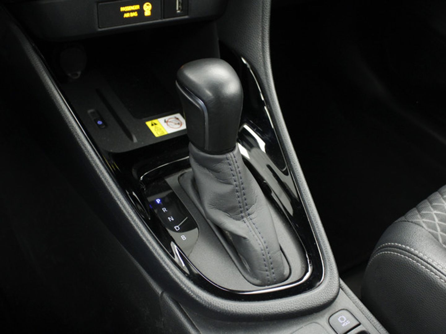 Toyota Yaris 120H Style 85 kW (116 CV)