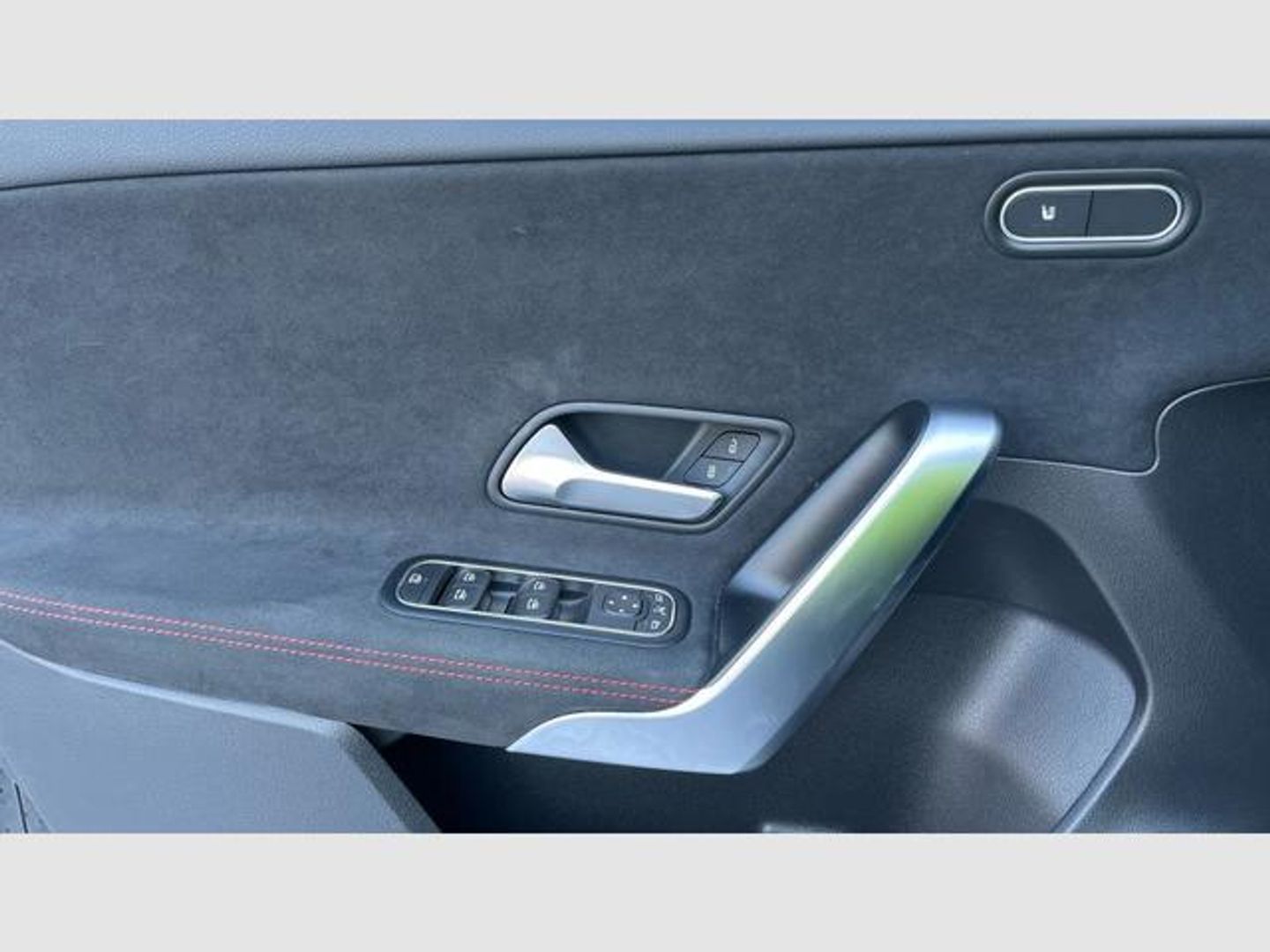 Mercedes-Benz Clase A Compacto 180 100 kW (136 CV)