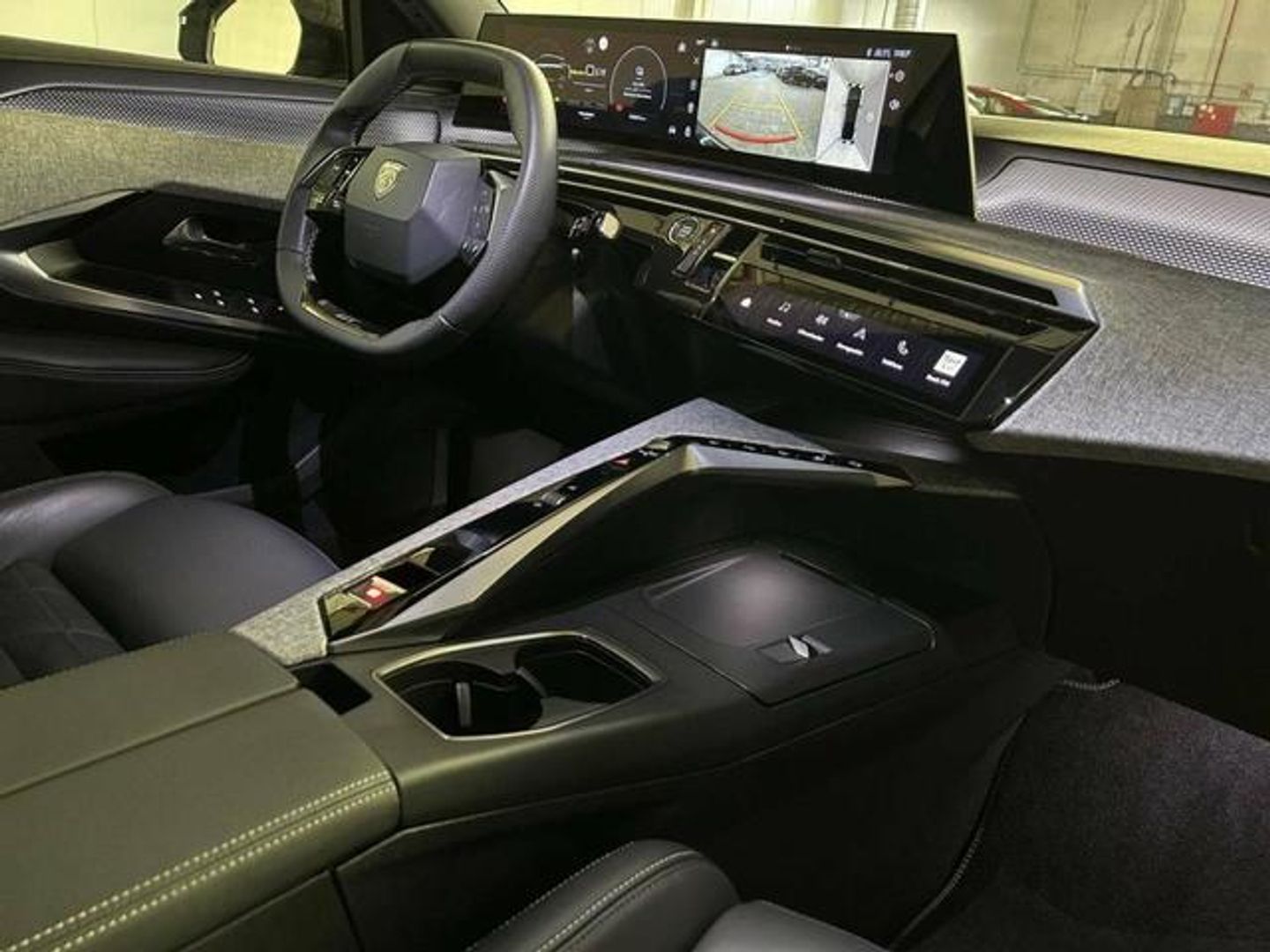 Peugeot e-3008 Eléctrico GT 157 kW (214 CV)
