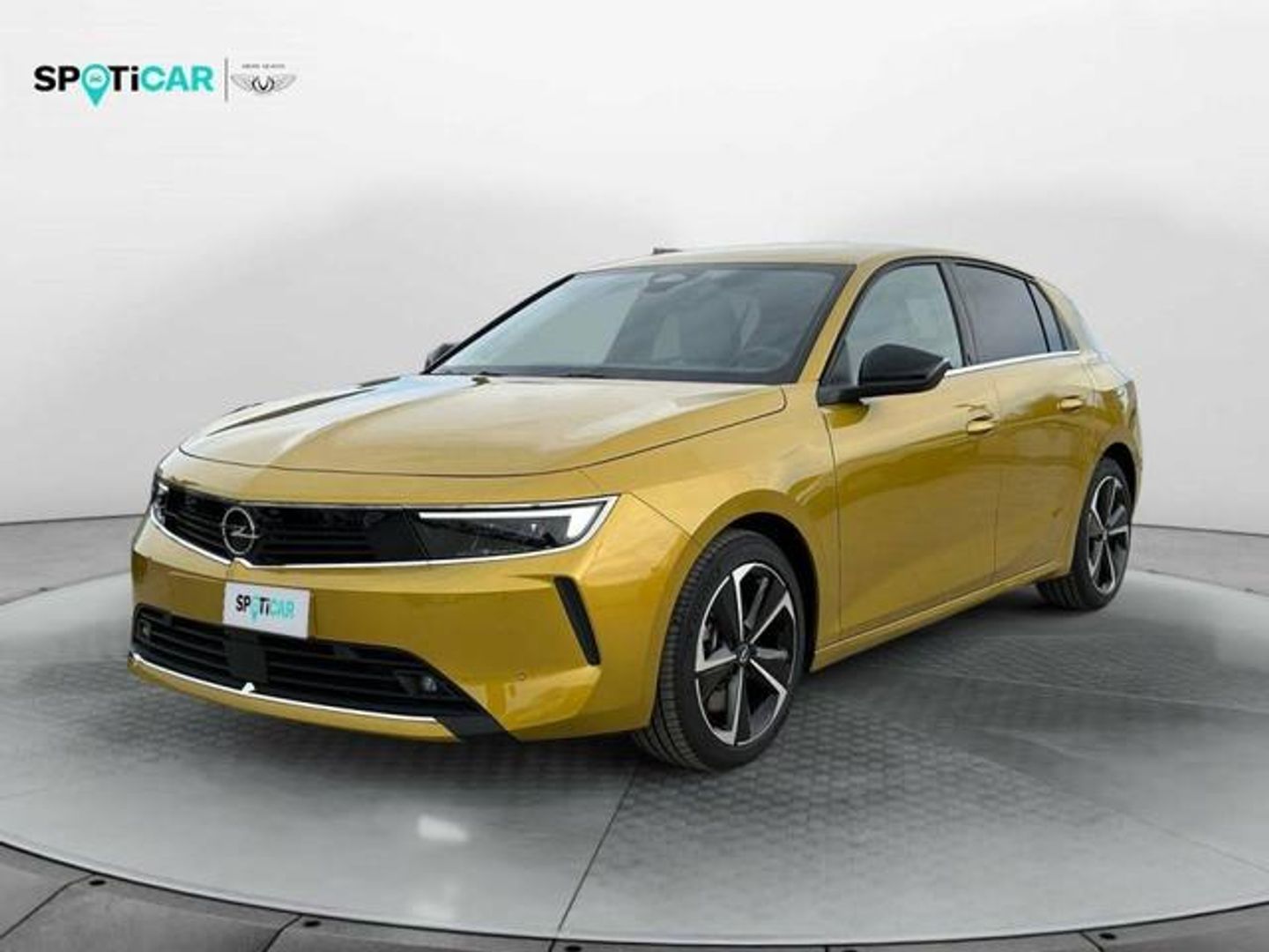 Opel Astra 1.6T PHEV Elegance Auto 133 kW (181 CV) Amarillo Sedan