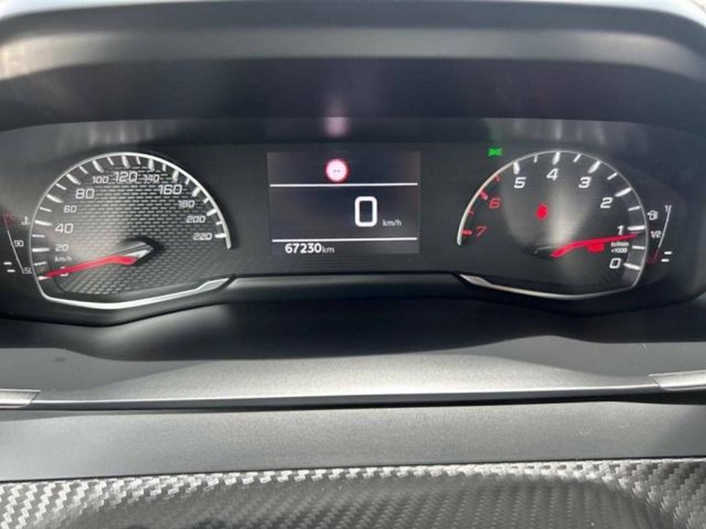 Peugeot 208 PureTech 100 Allure 75 kW (100 CV)