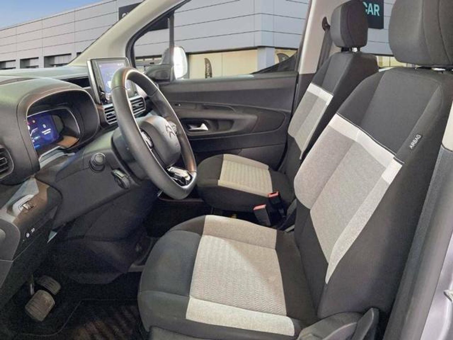 Citroen ë-Berlingo Shine Talla M 50kWh 100 kW (136 CV)