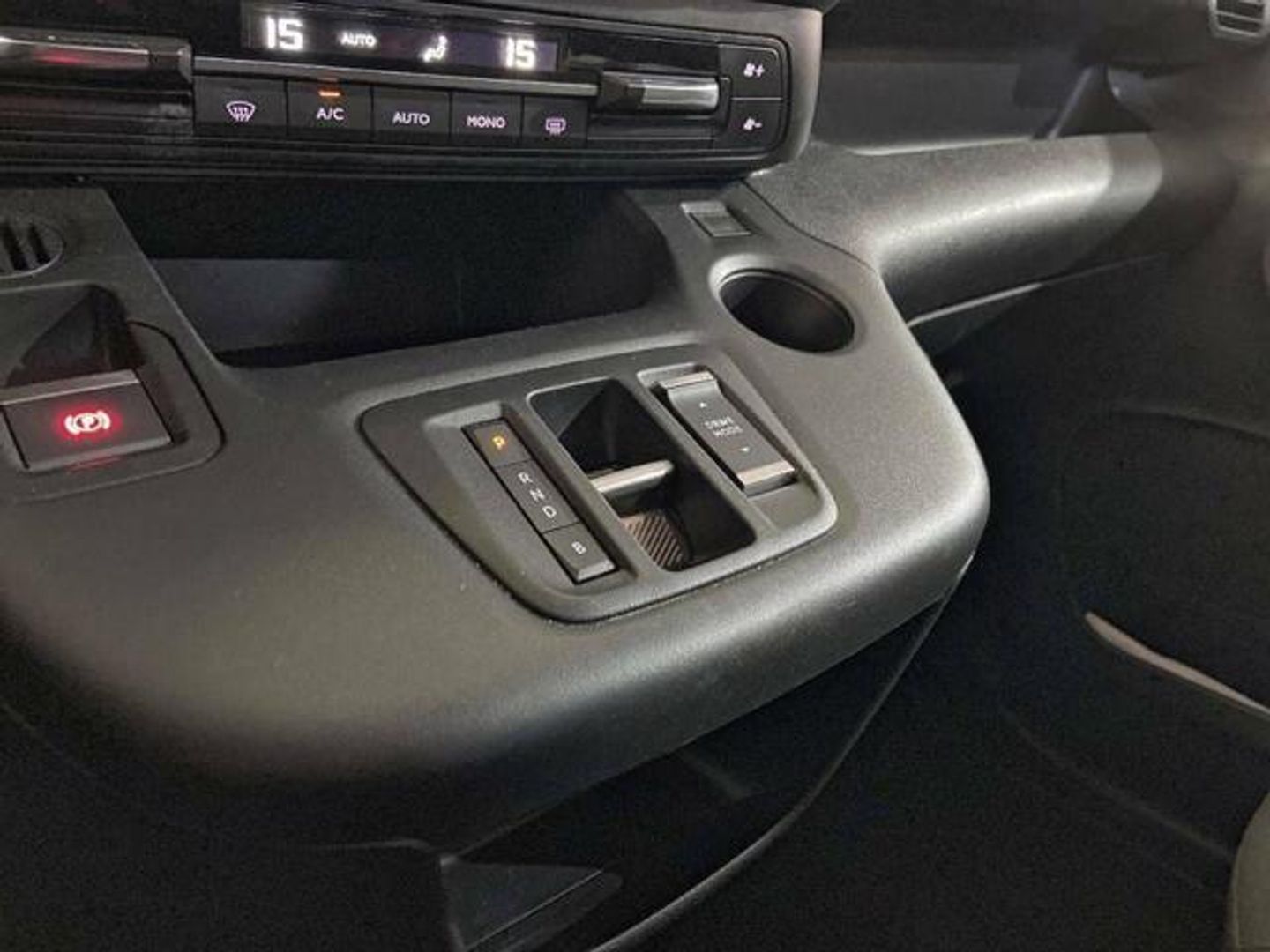 Citroen ë-Berlingo Shine Talla M 50kWh 100 kW (136 CV)