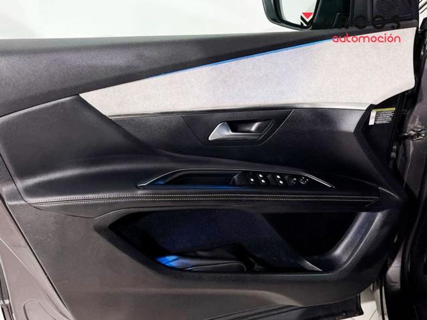 Peugeot 5008 Hybrid 1.2 GT eDCS6 100 kW (136 CV)