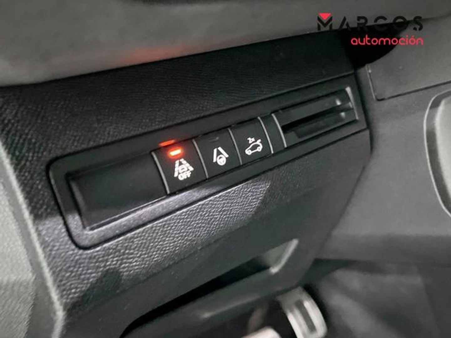 Peugeot 5008 Hybrid 1.2 GT eDCS6 100 kW (136 CV)