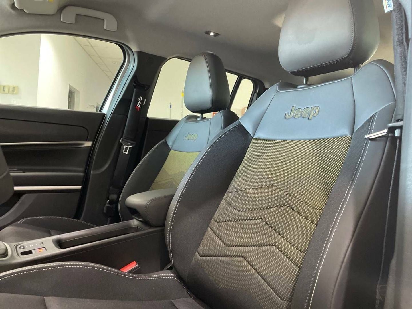 Jeep Avenger 1.2 G Altitude 74 kW (100 CV)