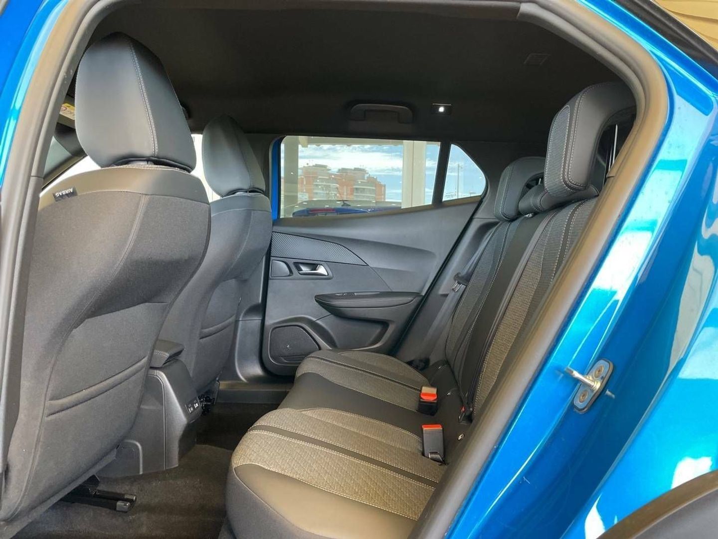 Peugeot 2008 PureTech 100 S&S Allure 75 kW (100 CV)