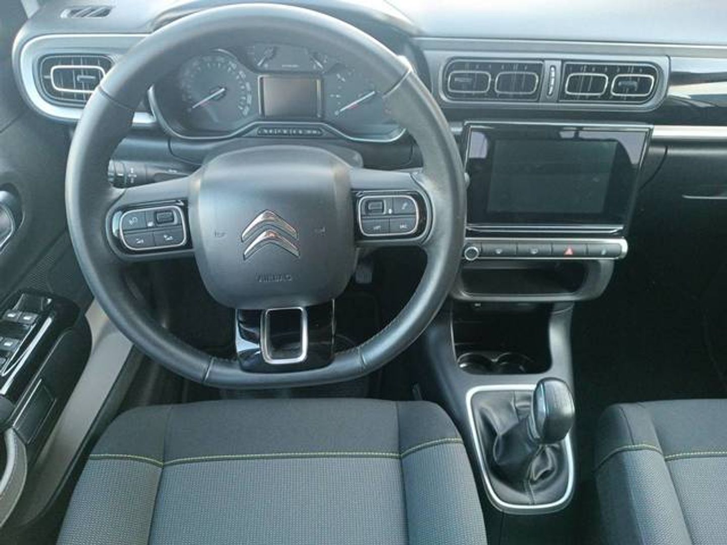 Citroen C3 PureTech 82 Shine 61 kW (83 CV)