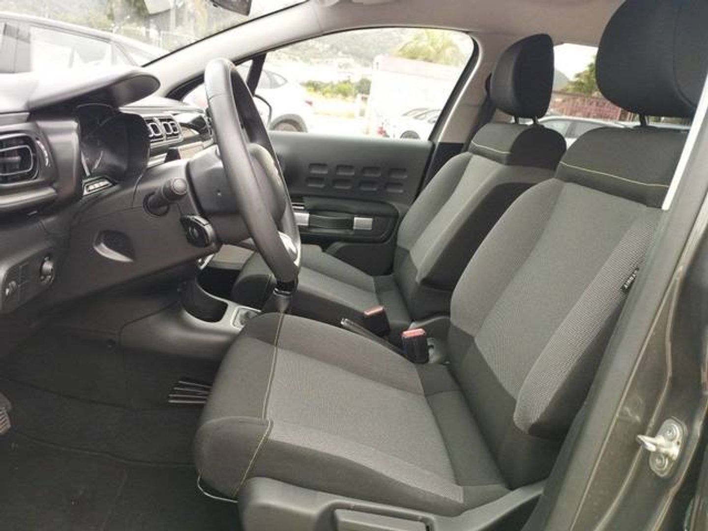 Citroen C3 PureTech 82 Shine 61 kW (83 CV)