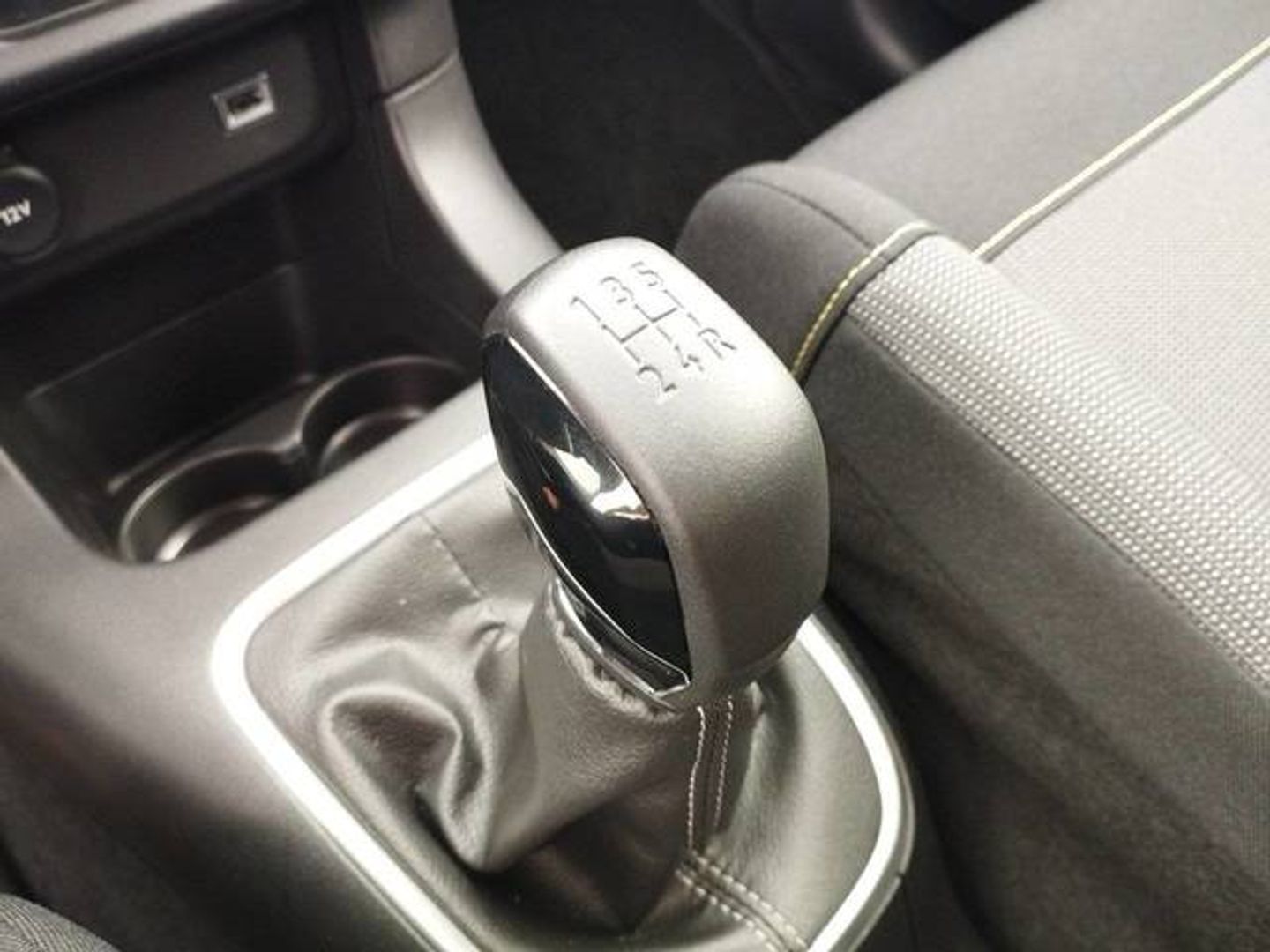 Citroen C3 PureTech 82 Shine 61 kW (83 CV)