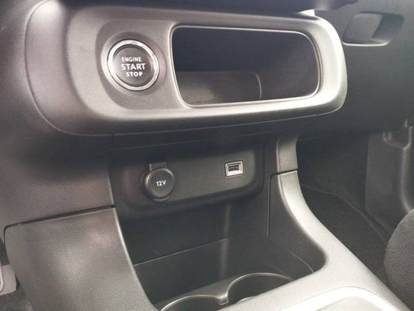 Citroen C3 PureTech 82 Shine 61 kW (83 CV)