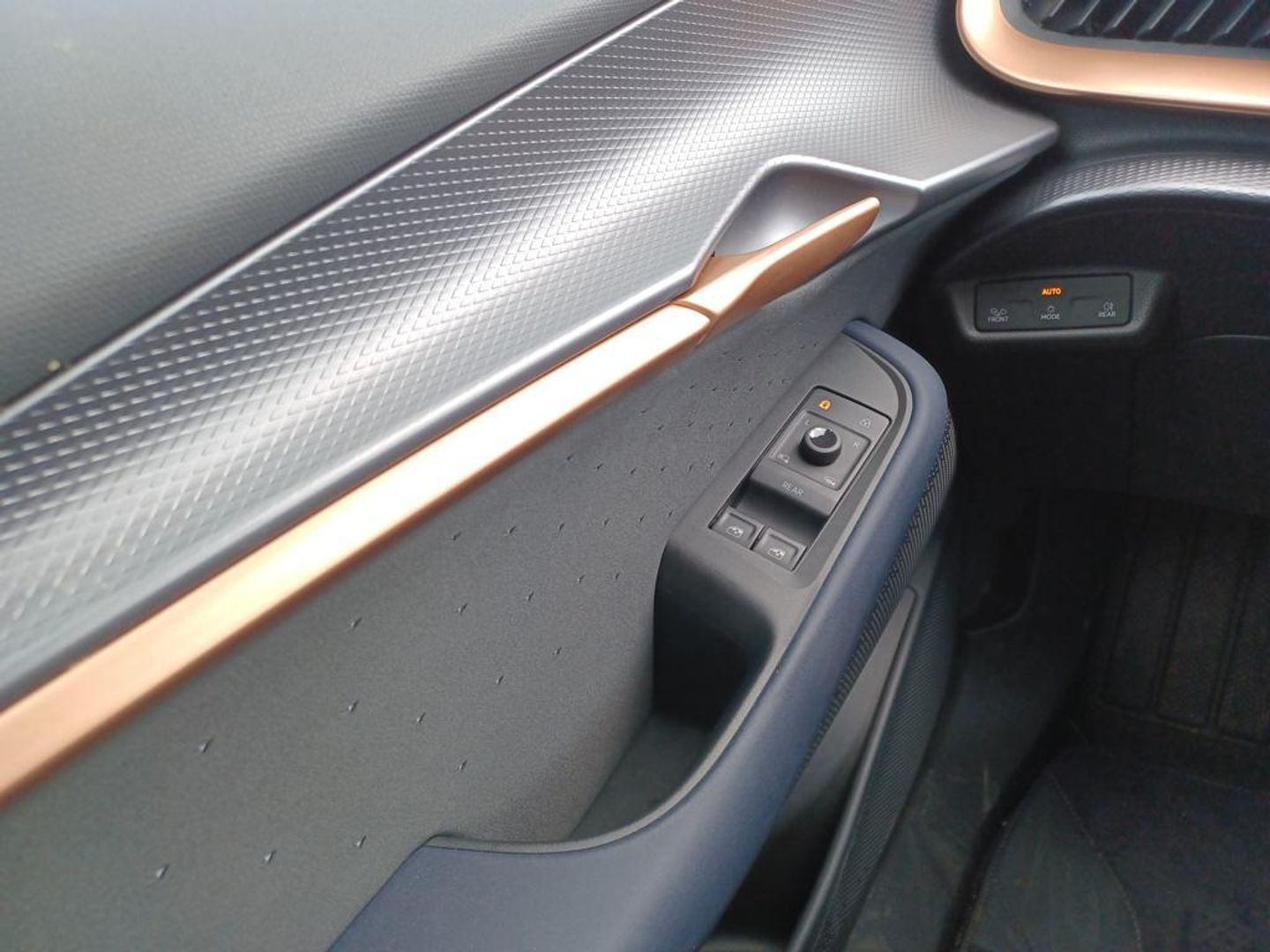 CUPRA Tavascan 77kWh VZ Dual Motor AWD 250 kW (340 CV)