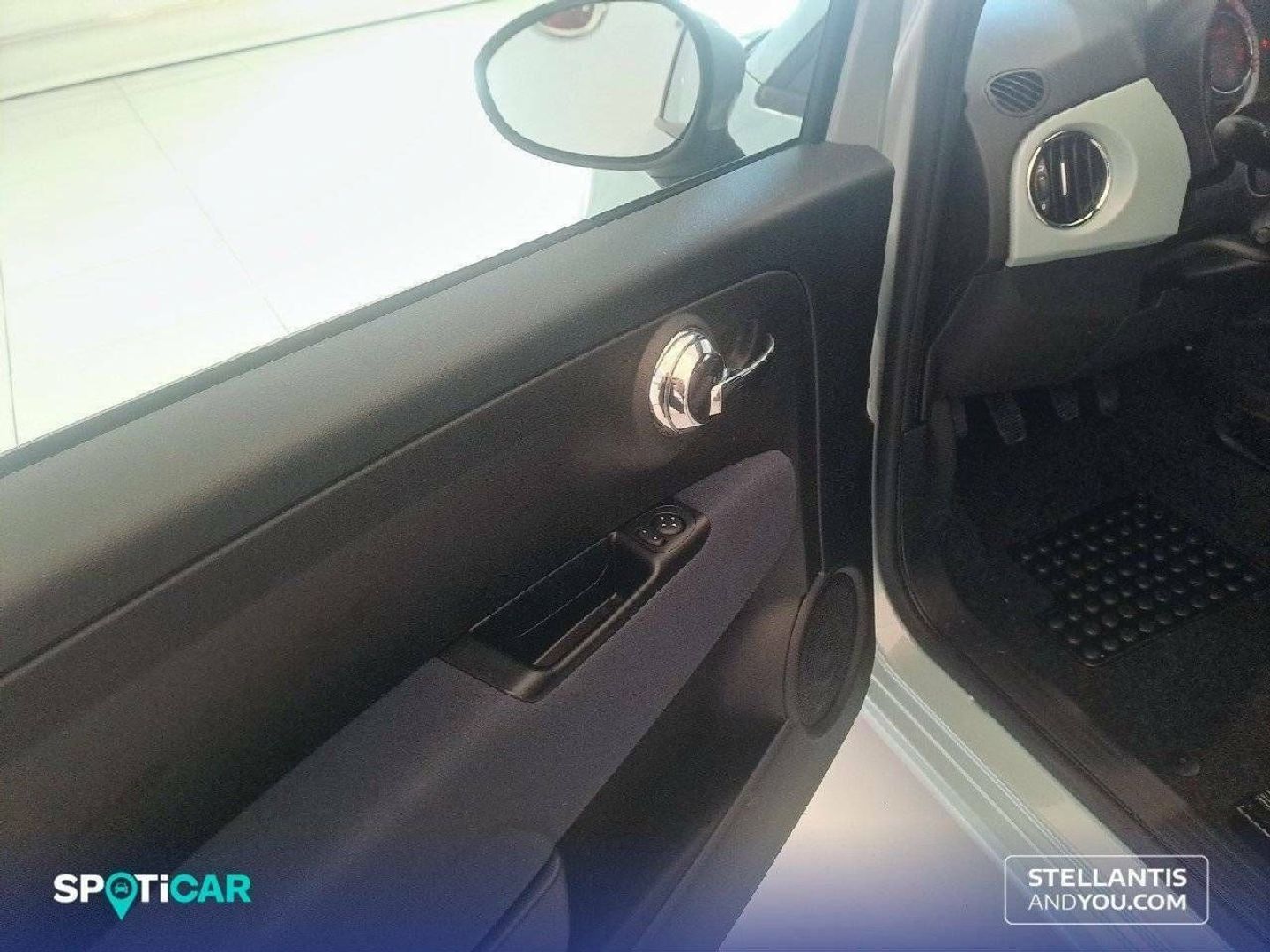 Fiat 500 1.0 Hybrid Club 51 kW (70 CV)