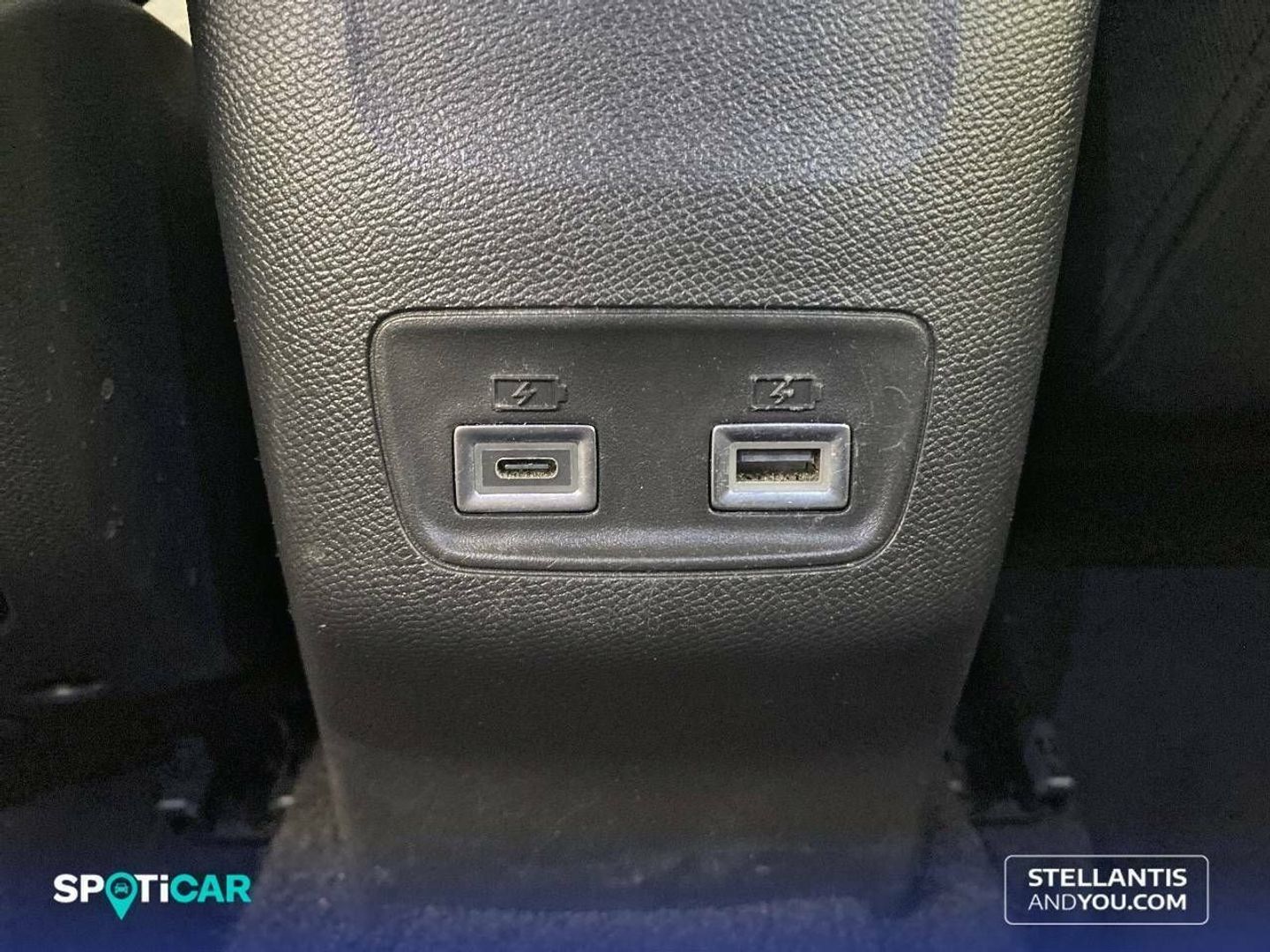 Peugeot 2008 PureTech 130 S&S Allure EAT8 96 kW (130 CV)