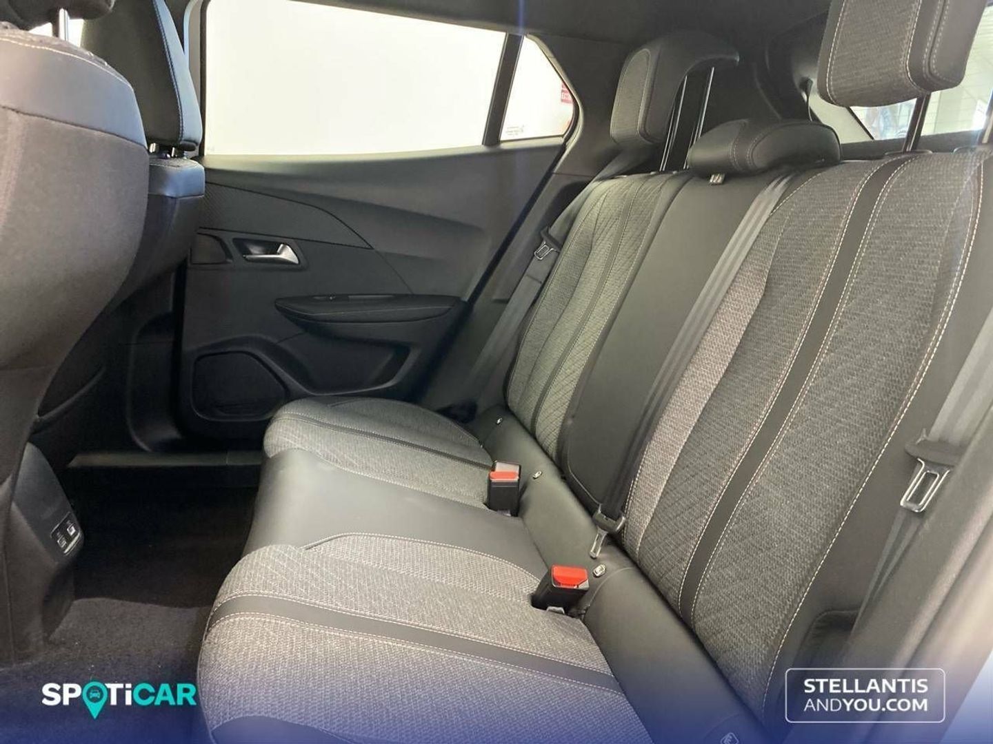 Peugeot 2008 PureTech 130 S&S Allure EAT8 96 kW (130 CV)