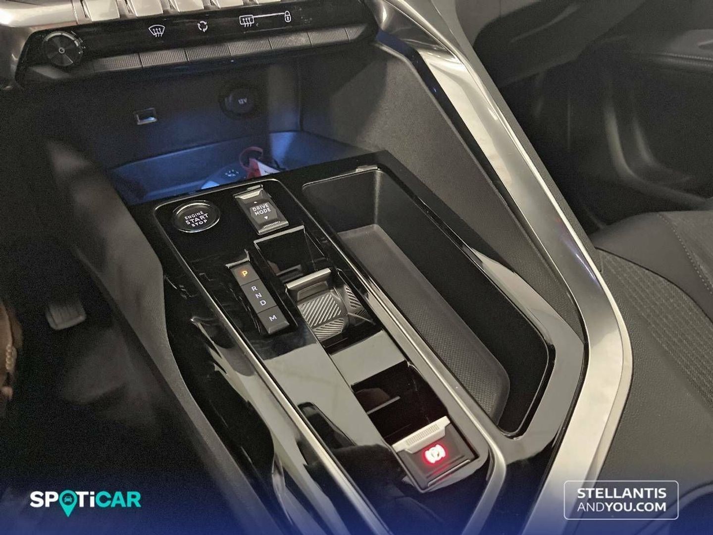 Peugeot 3008 Hybrid 136 Allure Pack eDCS6 100 kW (136 CV)
