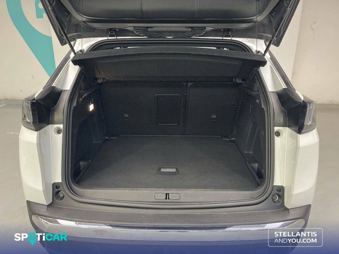 Peugeot 3008 Hybrid 136 Allure Pack eDCS6 100 kW (136 CV)