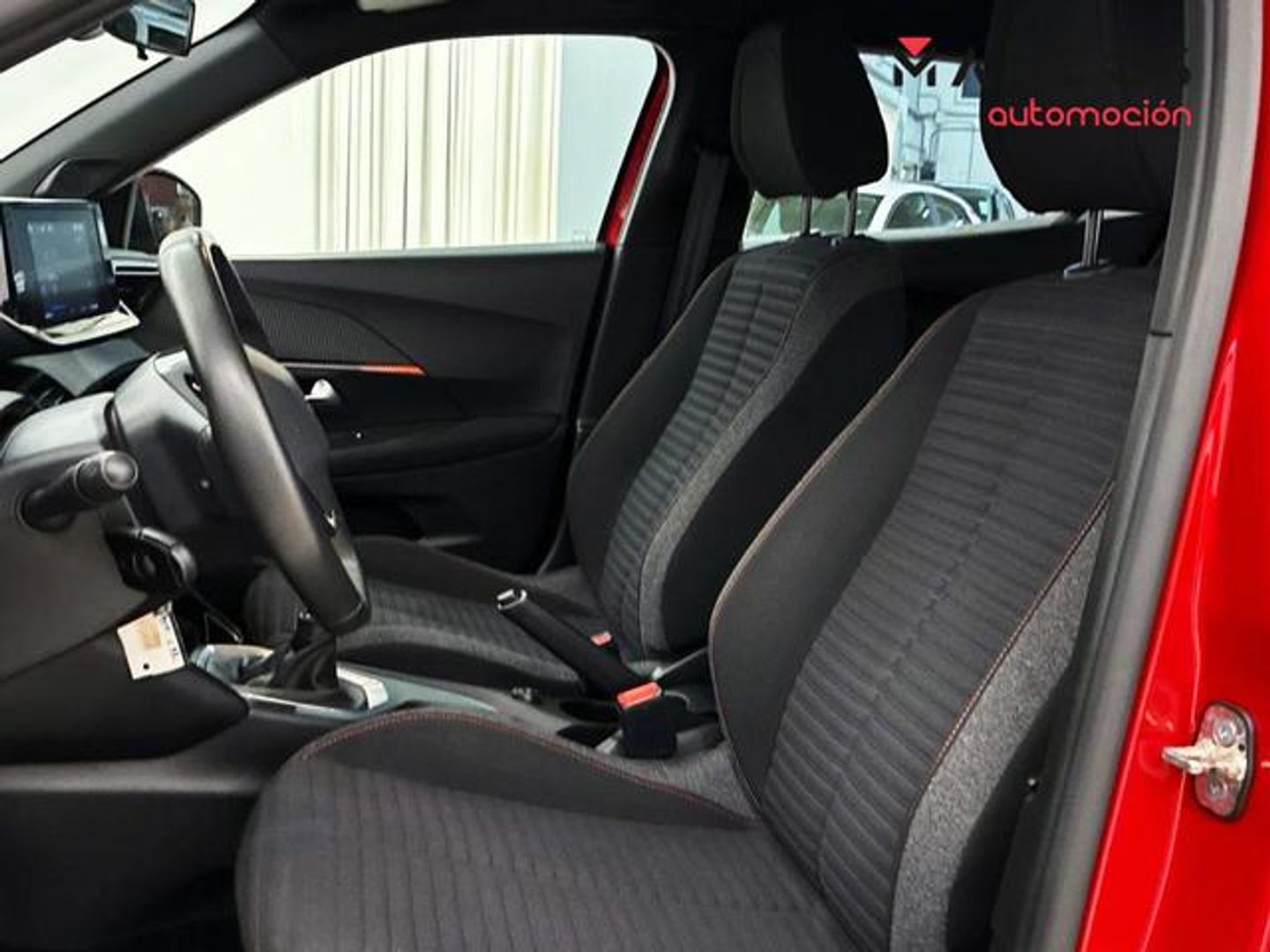 Peugeot 2008 Active Pack S&S PureTech 96 kW (130 CV)