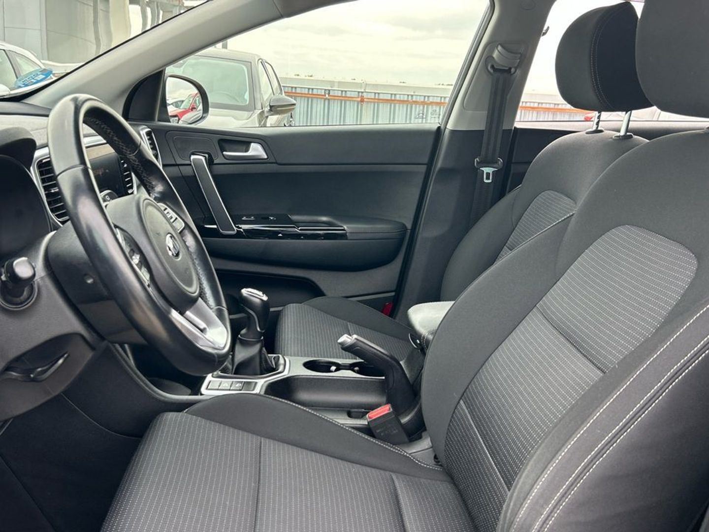 Kia Sportage 1.6 CRDi MHEV Drive Plus 4x2 100 kW (136 CV)