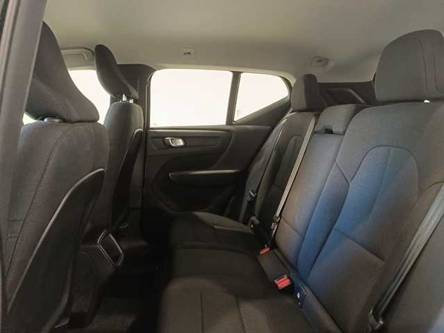 Volvo XC40 T2 Essential Auto 95 kW (129 CV)
