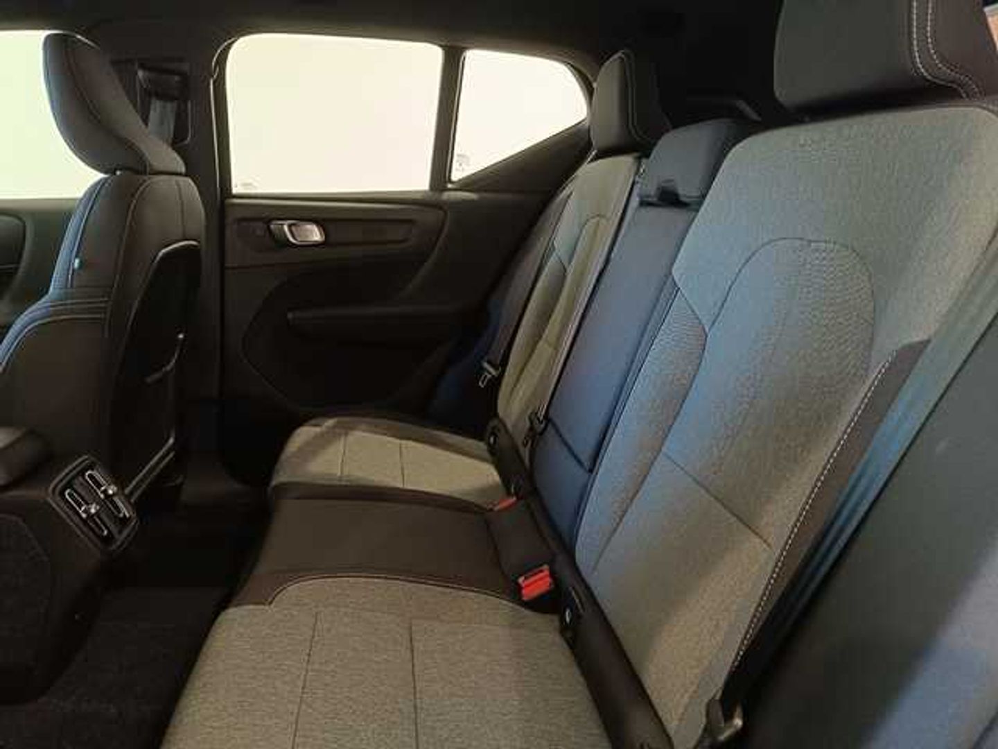Volvo XC40 B3 G Core Auto 120 kW (163 CV)