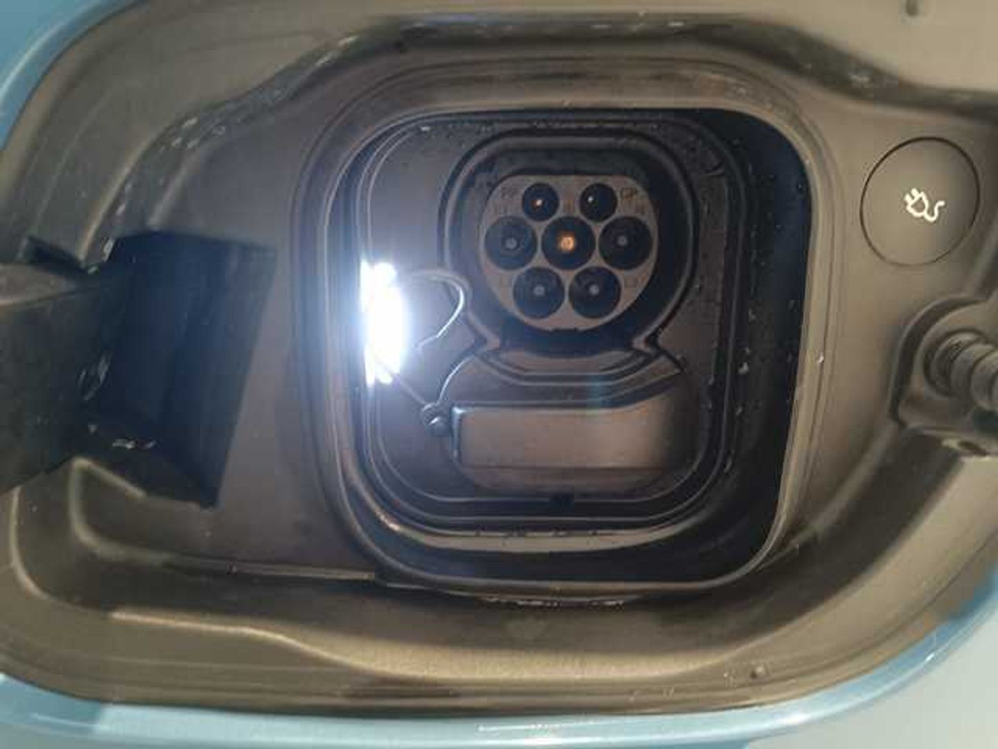 Volvo XC40 Recharge Single Extended Core Auto 185 kW (252 CV)