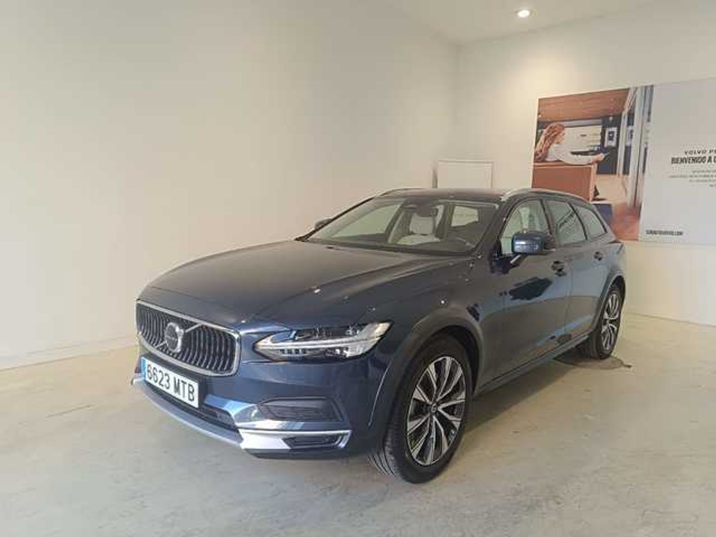 Volvo V90 Cross Country B4 D Plus Bright AWD Auto 145 kW (197 CV) Azul Familiar