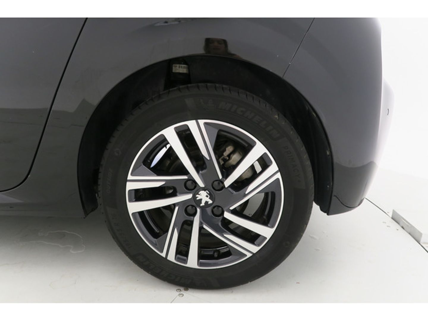 Peugeot 208 PureTech 100 Allure 75 kW (100 CV)