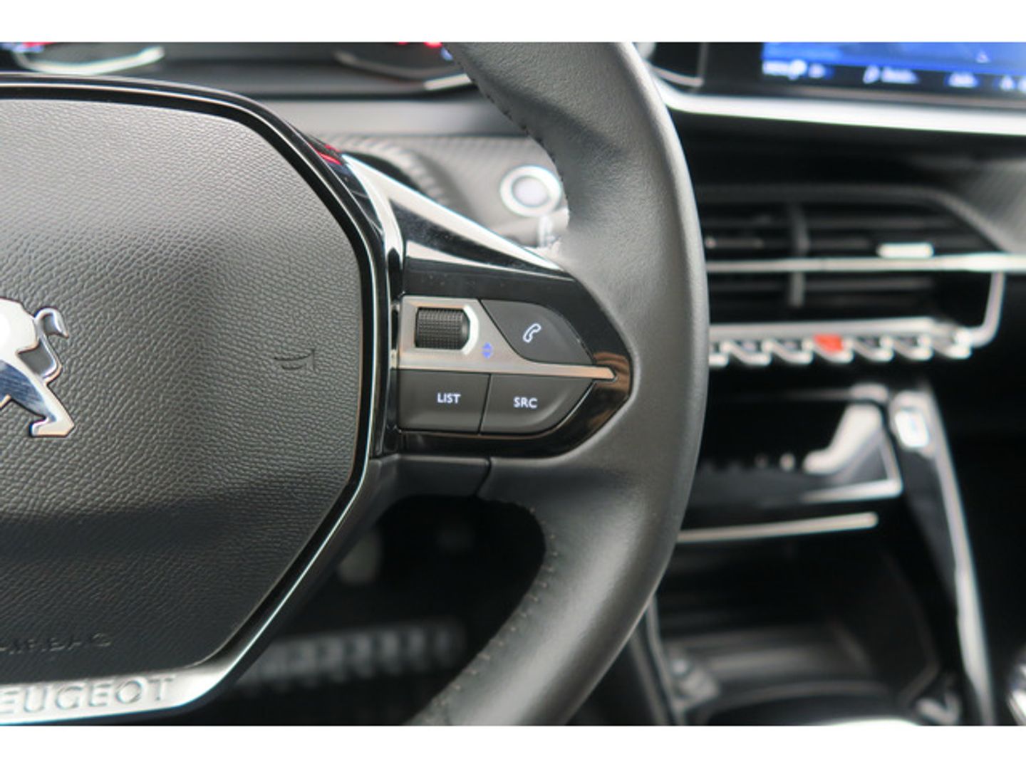 Peugeot 208 PureTech 100 Allure 75 kW (100 CV)