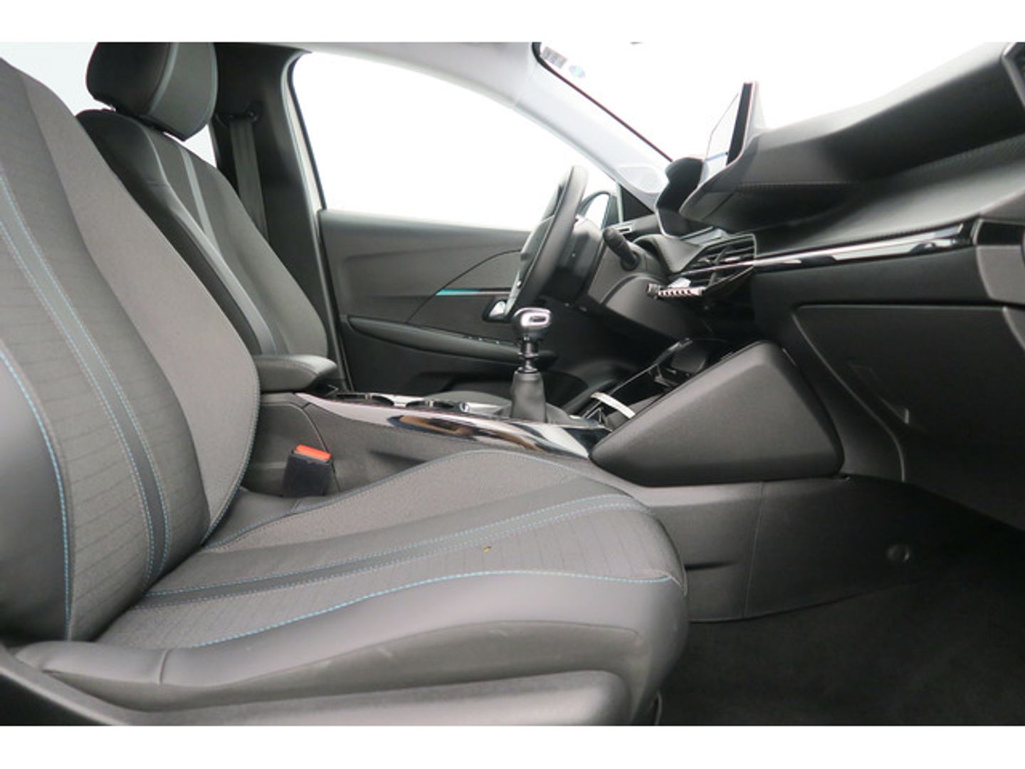 Peugeot 208 PureTech 100 Allure 75 kW (100 CV)