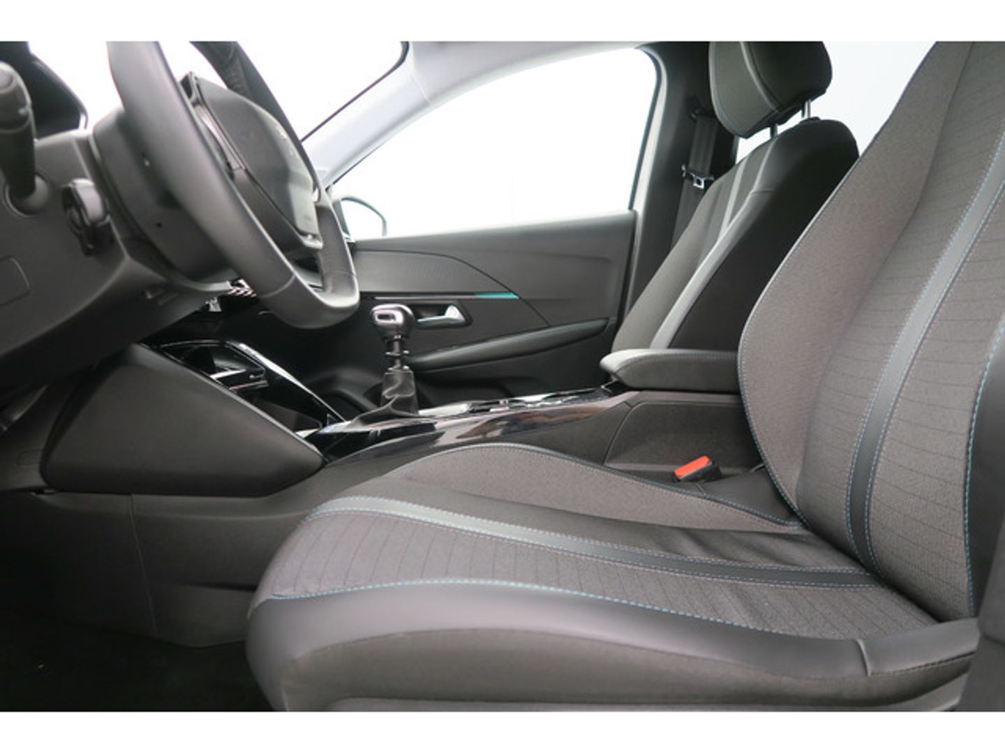 Peugeot 208 PureTech 100 Allure 75 kW (100 CV)