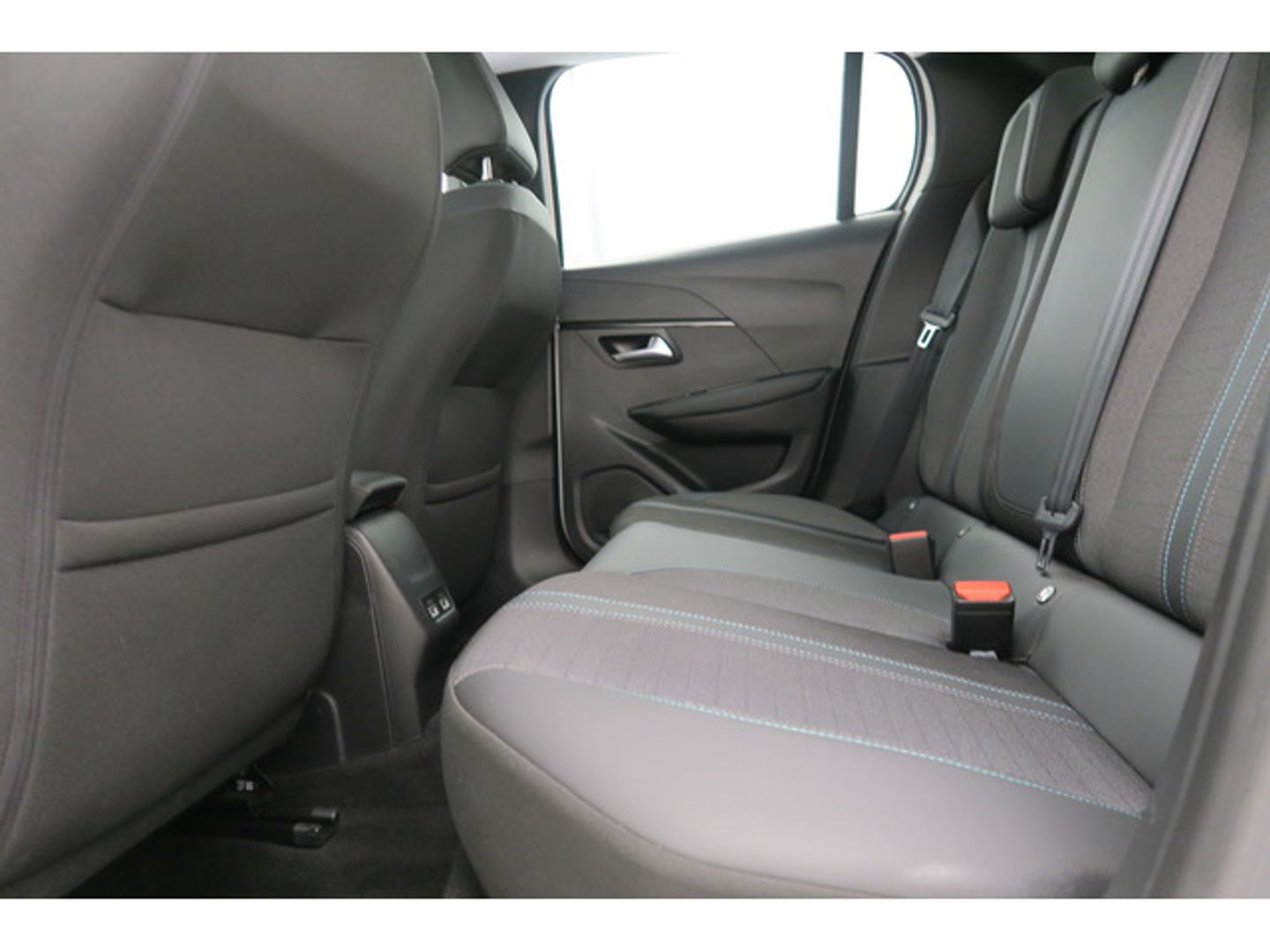 Peugeot 208 PureTech 100 Allure 75 kW (100 CV)
