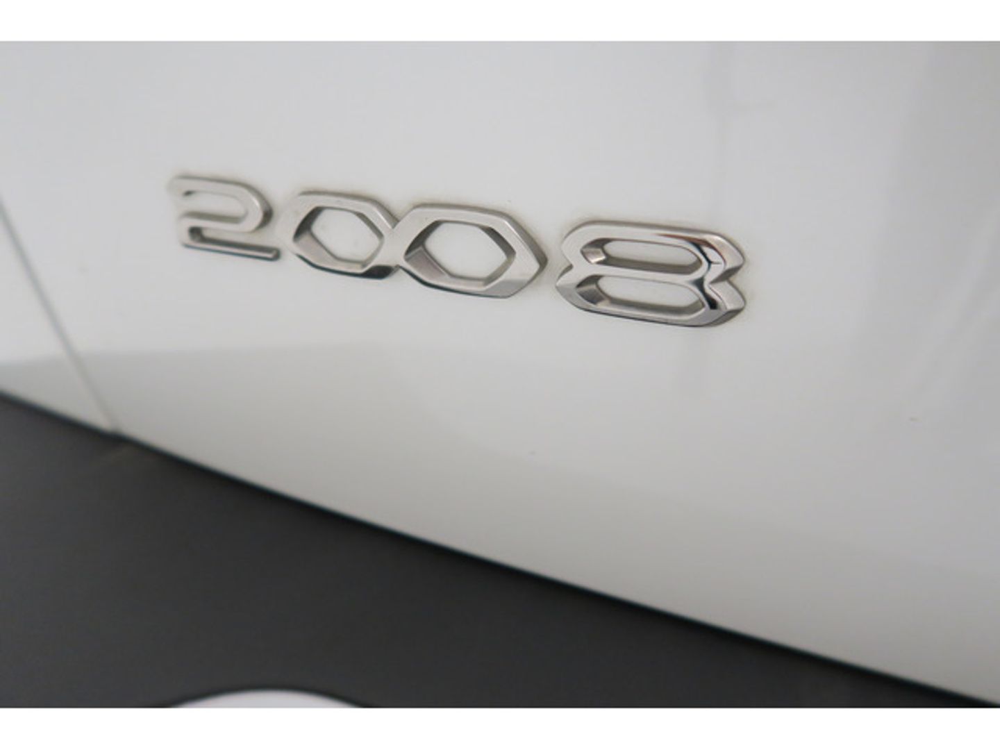 Peugeot 2008 BlueHDi 130 S&S Allure Pack EAT8 96 kW (130 CV)