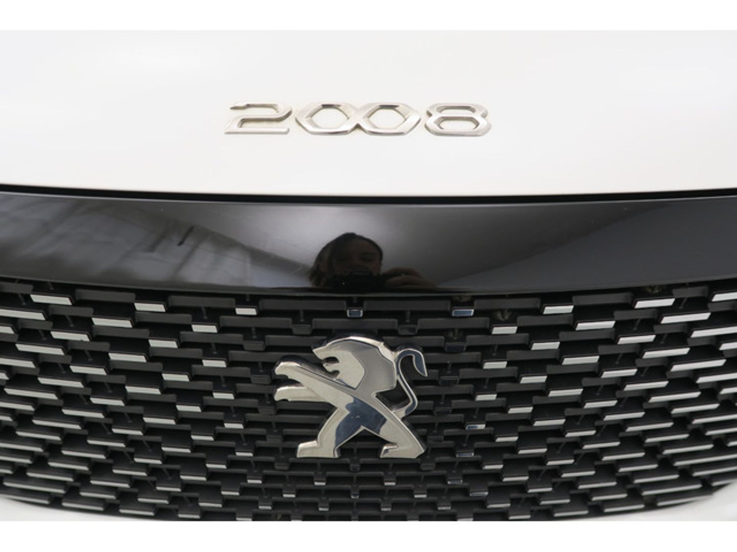 Peugeot 2008 BlueHDi 130 S&S Allure Pack EAT8 96 kW (130 CV)