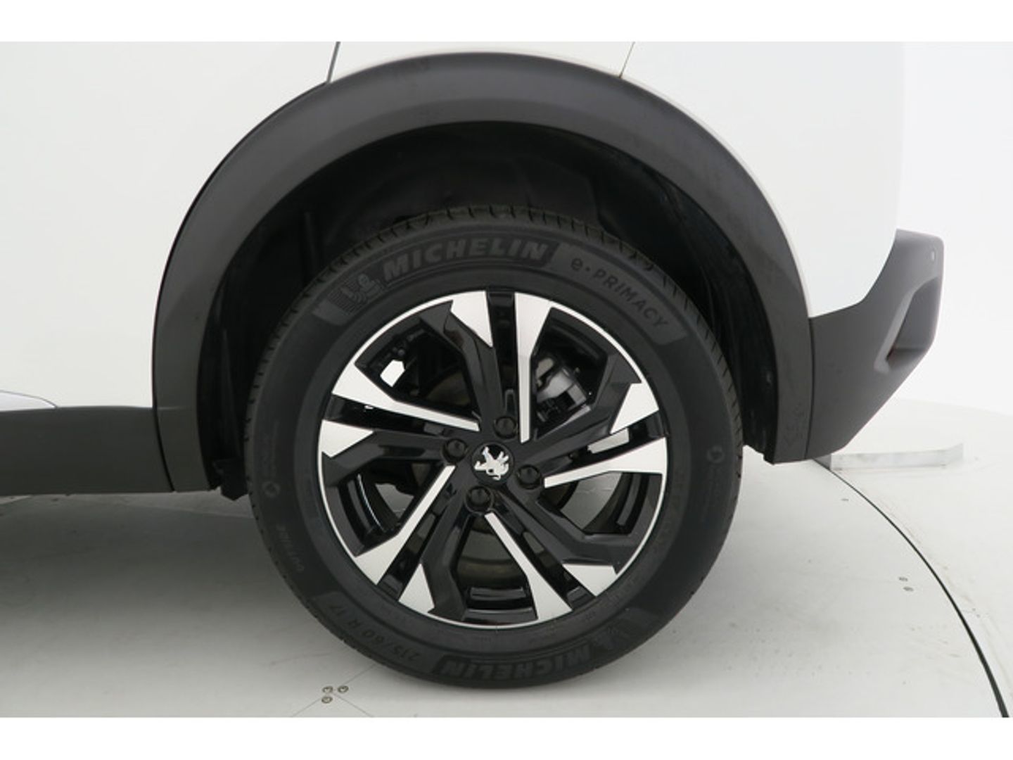 Peugeot 2008 BlueHDi 130 S&S Allure Pack EAT8 96 kW (130 CV)