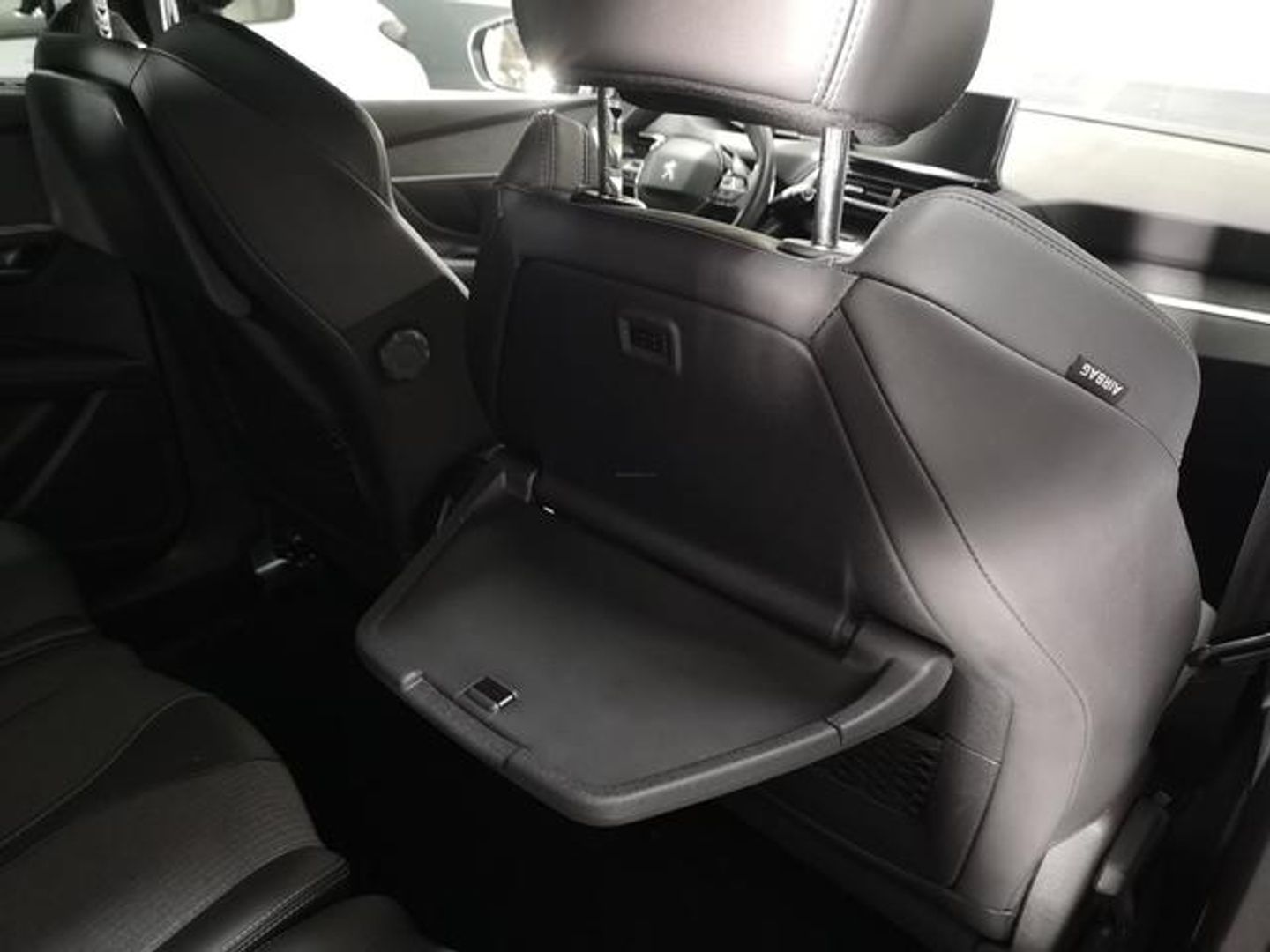 Peugeot 5008 Hybrid 1.2 Allure Pack eDCS6 100 kW (136 CV)