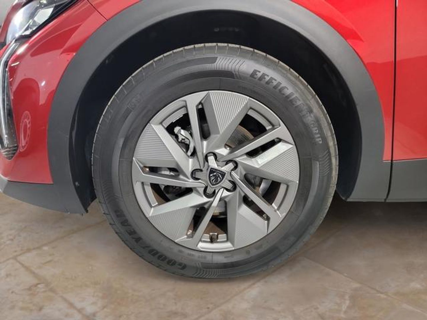 Peugeot 408 Puretech 130 Allure EAT8 96 kW (130 CV)