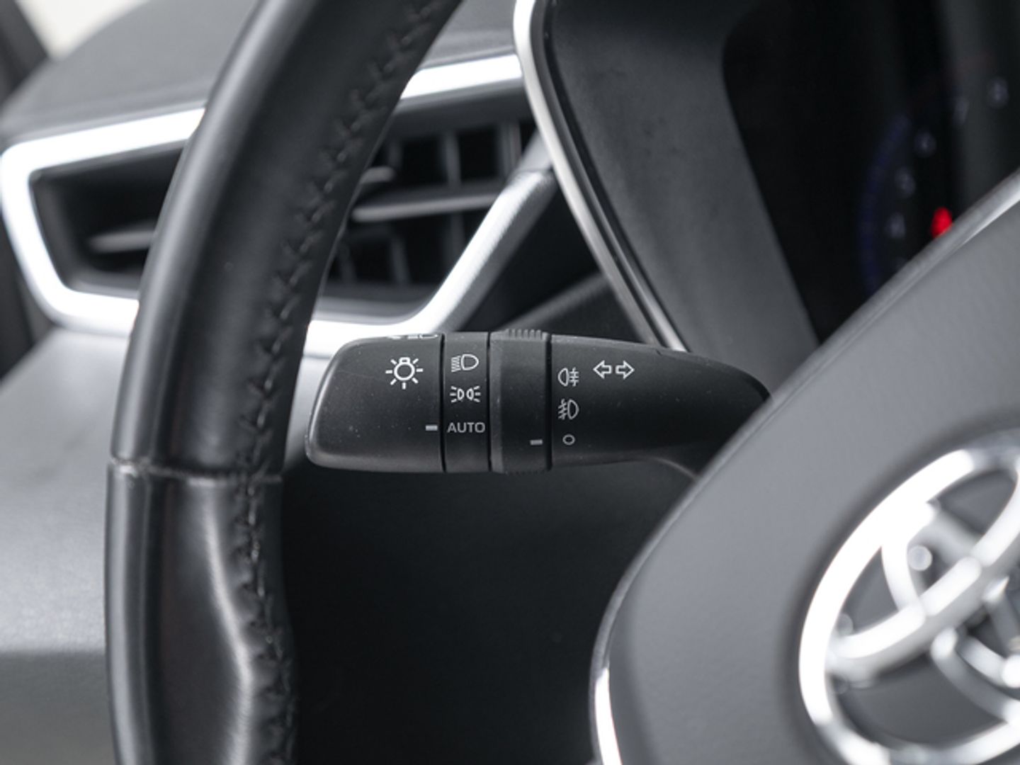 Toyota Corolla Touring Sports 180H Feel! E-CVT 132 kW (180 CV)