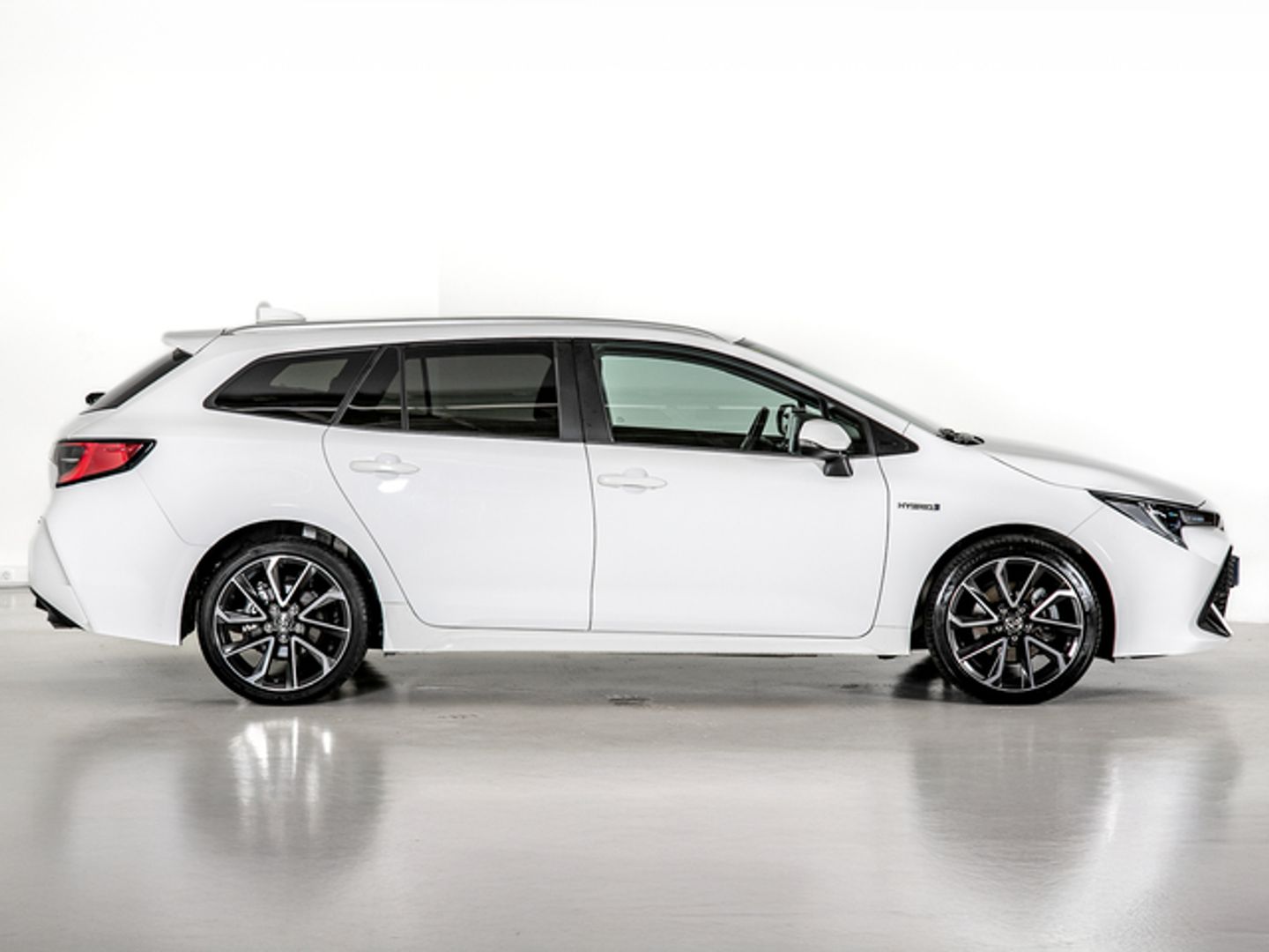 Toyota Corolla Touring Sports 180H Feel! E-CVT 132 kW (180 CV)