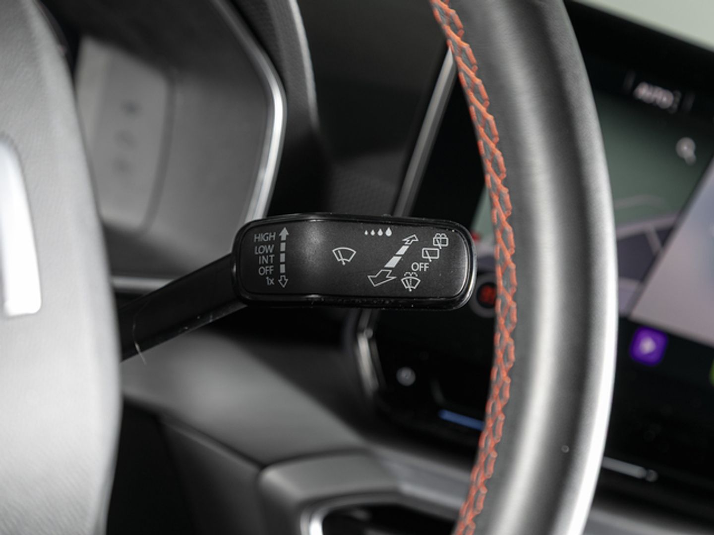 SEAT León 1.0 eTSI S&S FR 25 Aniversario DSG 81 kW (110 CV)