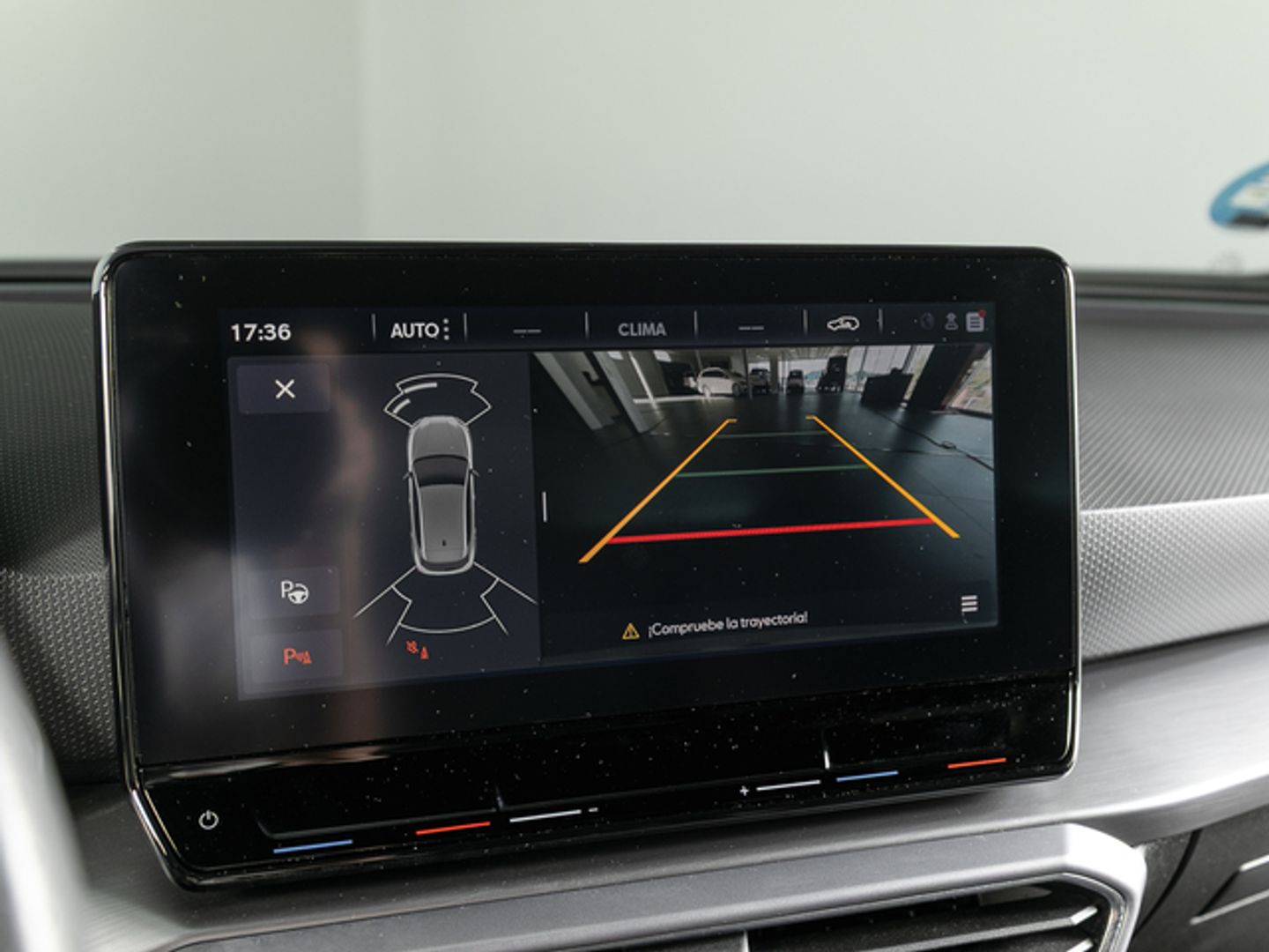 SEAT León 1.0 eTSI S&S FR 25 Aniversario DSG 81 kW (110 CV)