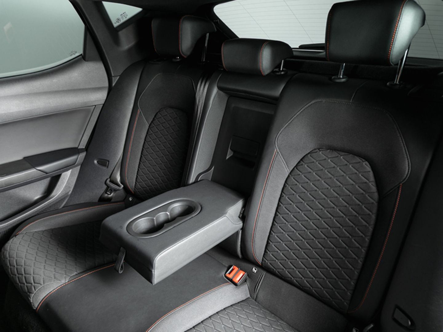 SEAT León 1.0 eTSI S&S FR 25 Aniversario DSG 81 kW (110 CV)