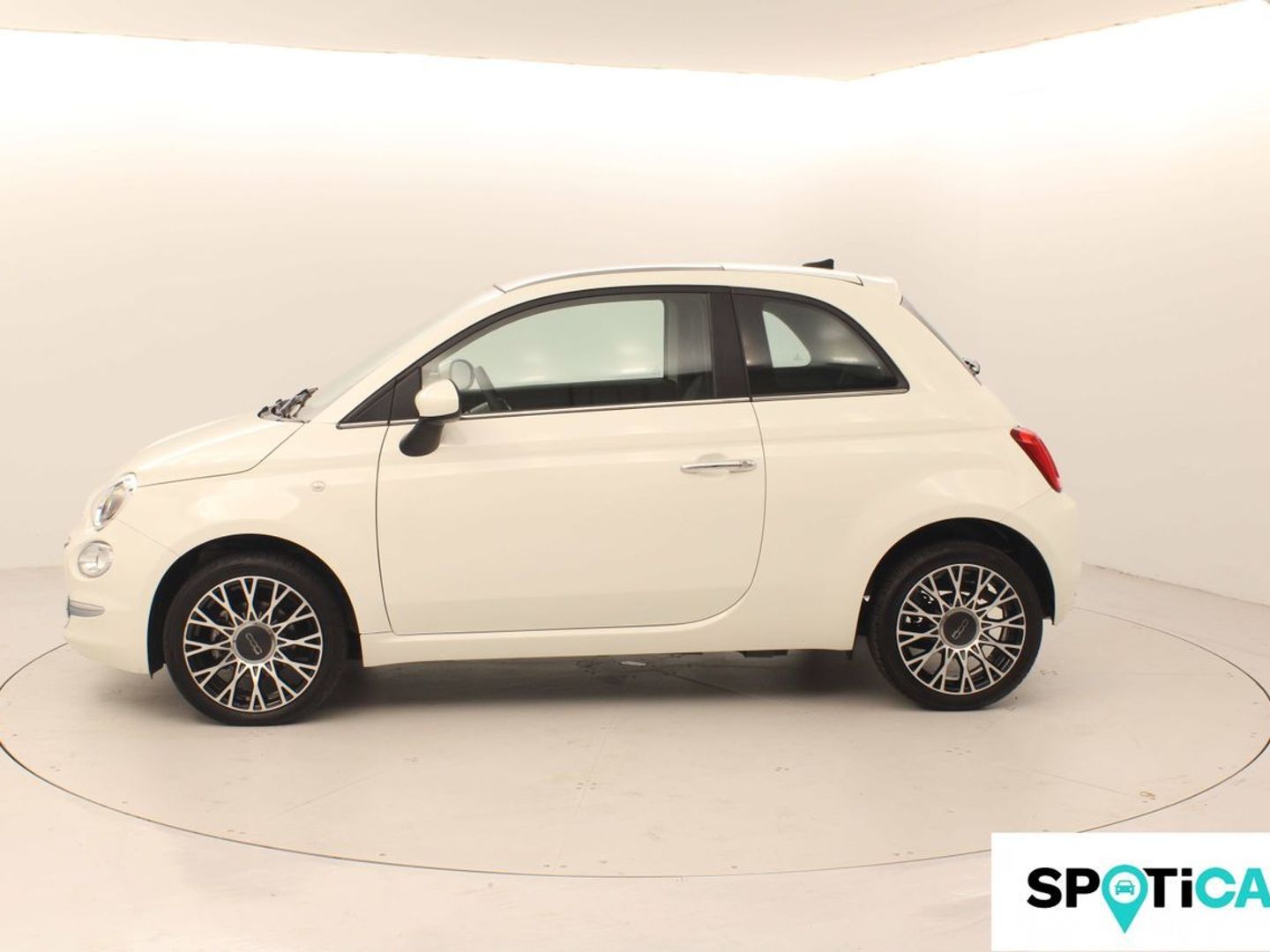 Fiat 500 1.0 Hybrid Dolcevita 51 kW (70 CV)