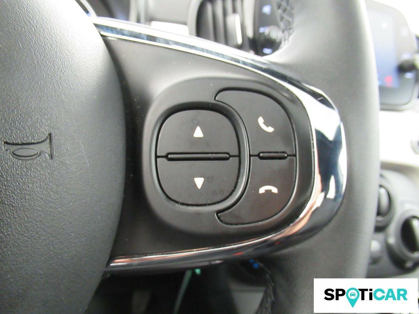Fiat 500 1.0 Hybrid Dolcevita 51 kW (70 CV)