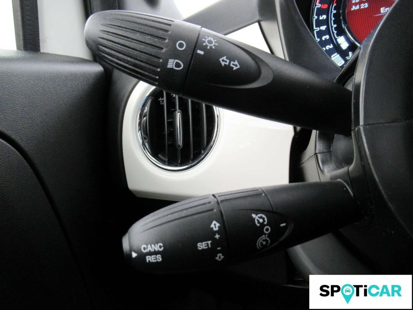 Fiat 500 1.0 Hybrid Dolcevita 51 kW (70 CV)
